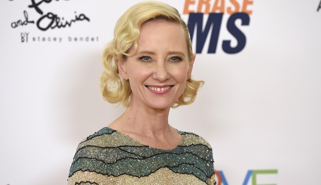 Anne Heche: “Δεν θα τα καταφέρει” – Το σπαρακτικό μήνυμα της οικογένειάς της μετά το τροχαίο