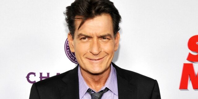 Charlie Sheen: Αποζημίωση 120.000 δολαρίων στη γυναίκα που τον κατηγόρησε ότι την εξέθεσε στον HIV