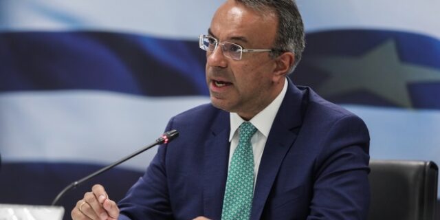 Σταϊκούρας: Ακυρώθηκε το ταξίδι του στο Παρίσι