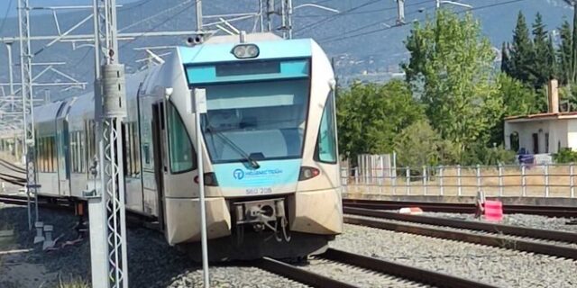 Λαμία: Τρένο συγκρούστηκε με αγελάδα και μετά εκτροχιάστηκε
