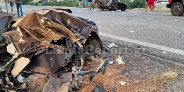 Τραγωδία στο Γαλαξίδι: Νεκροί 24χρονος και 21χρονη σε τροχαίο