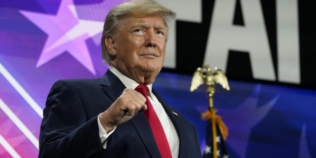 ΗΠΑ: Ρεπουμπλικανός γερουσιαστής προειδοποιεί για “ταραχές” αν ασκηθεί δίωξη στον Τραμπ