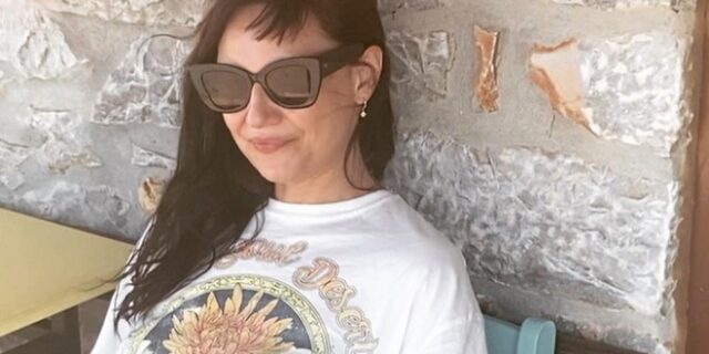 Αθηναΐς Νέγκα: “Πήρα τη λεύκη μου για ποτό στην Άνω Σύρο”