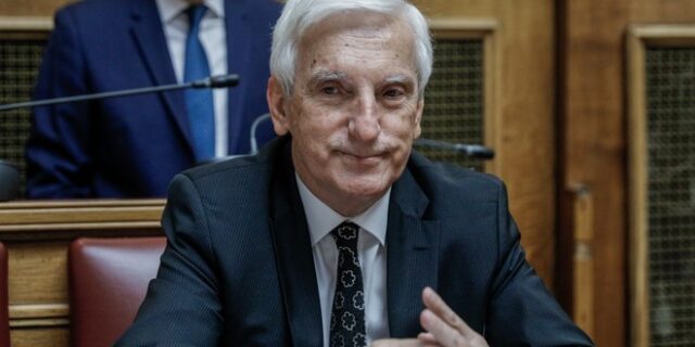 Υποκλοπές: Με τις “βόμβες” Δεμίρη σφίγγει ο κλοιός γύρω από την κυβέρνηση 