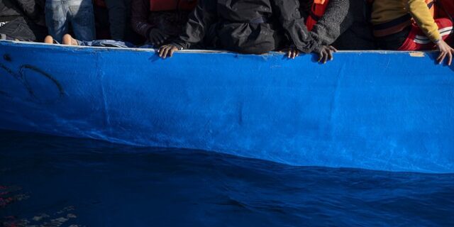 Λιβύη: Πέντε νεκροί και 16 αγνοούμενοι ύστερα από ανατροπή σκάφους με μετανάστες