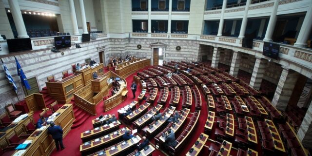 Το σκάνδαλο δεν μπορεί να περιμένει τις διακοπές του Μητσοτάκη