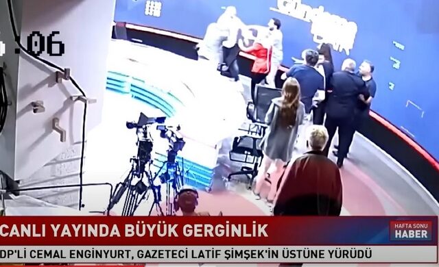 Τουρκία: Βουλευτής και σωματοφύλακας χτύπησαν άγρια δημοσιογράφο την ώρα της εκπομπής
