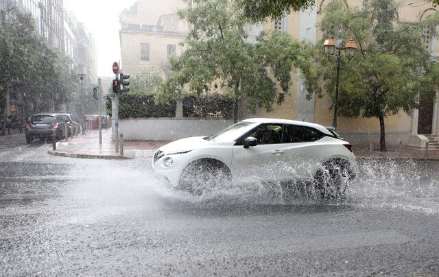 Κακοκαιρία: Σε ισχύ το έκτακτο δελτίο επιδείνωσης – Πού θα “χτυπήσει” τις επόμενες ώρες