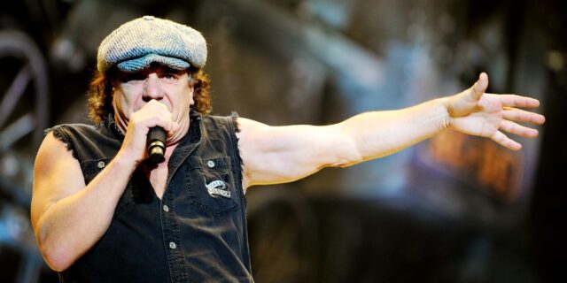 Brian Johnson: Γεμάτη εξωφρενικές ιστορίες είναι η αυτοβιογραφία του frontman των AC/DC