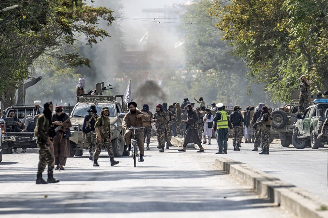 Αφγανιστάν: Τουλάχιστον 7 νεκροί και 40 τραυματίες από έκρηξη σε τζαμί