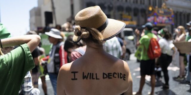 Ουγγαρία: Η κυβέρνηση Ορμπάν αυστηροποιεί το νομικό πλαίσιο για τις αμβλώσεις