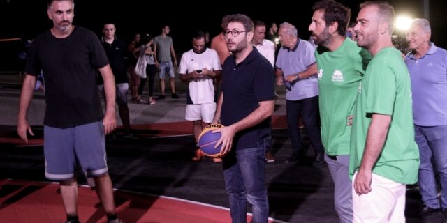Νίκος Ανδρουλάκης: Ρήξη χιαστού από τον τραυματισμό του – Στον “αέρα” η αποψινή του ομιλία