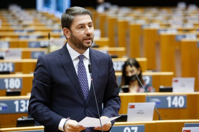 Ανδρουλάκης στο Ευρωκοινοβούλιο: Να άρει ο κ. Μητσοτάκης το απόρρητο