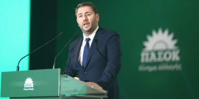 Ανδρουλάκης στη ΔΕΘ: “Δημοκρατική ανατροπή ή ανοχή στον καθεστωτισμό το δίλημμα των εκλογών”