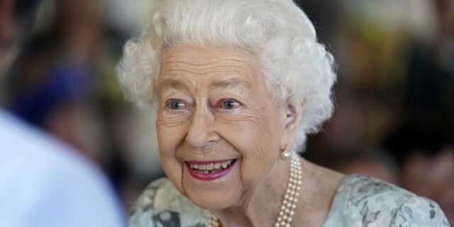 Βασίλισσα Ελισάβετ: Το δώρο των 4 εκατ. ευρώ που έκανε σε δυο εγγονές της και δεν το χρησιμοποίησαν ποτέ