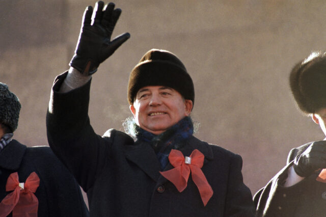 1987, στην ΕΣΣΔ του Γκορμπατσόφ: Μια “φλογίτσα” που δεν άντεξε…