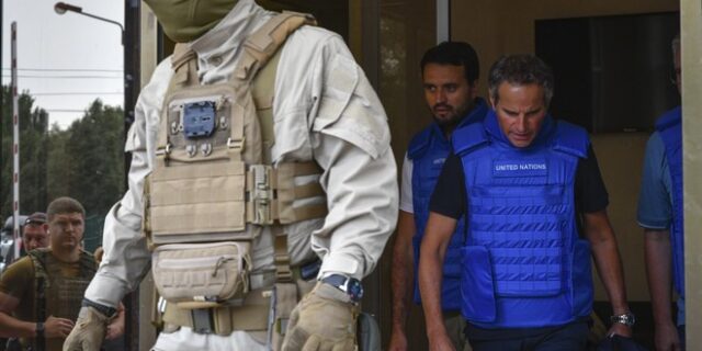 Ζαπορίζια: Στον πυρηνικό σταθμό η αντιπροσωπεία του Διεθνούς Οργανισμού Ατομικής Ενέργειας
