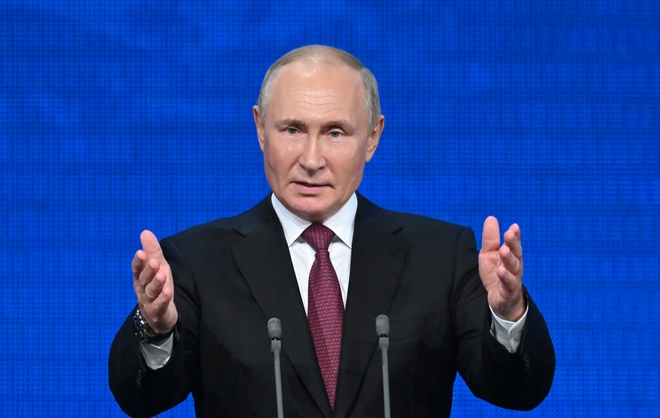 Guardian: Ο Πούτιν θα επιλέξει μαζική στρατιωτική κλιμάκωση αντί την παραδοχή ήττας στην Ουκρανία