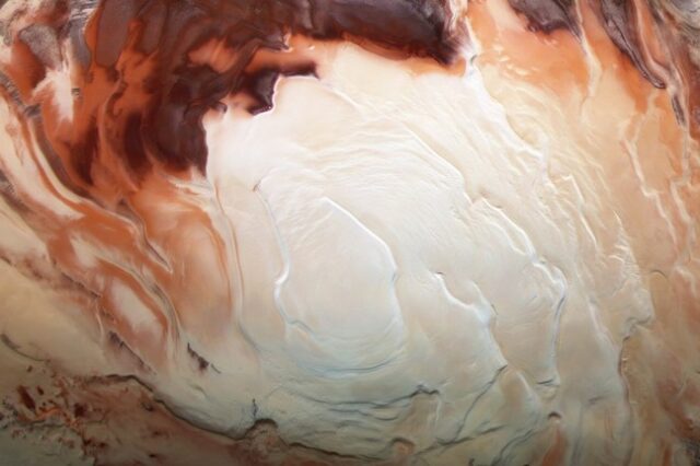 Άρης: Βρέθηκαν νέες ενδείξεις για την ύπαρξη νερού