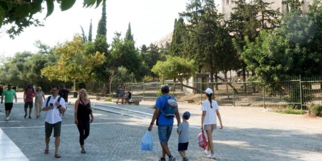 Κορονοϊός: 129 νεκροί και 33.590 κρούσματα σε εβδομαδιαία βάση – Στους 101 οι διασωληνωμένοι
