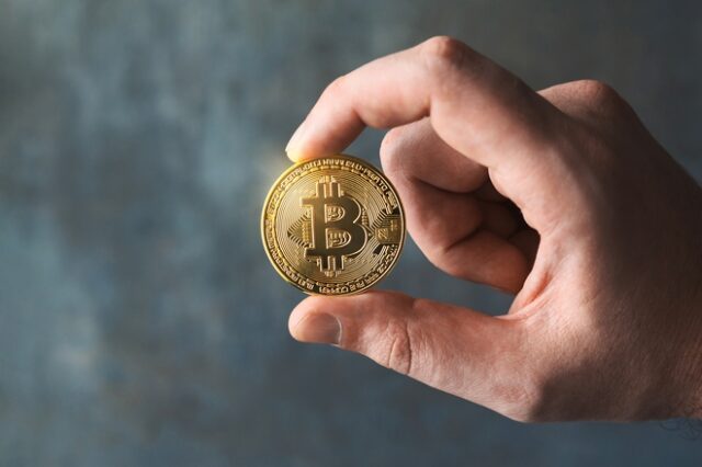 Βουλιάζει η αγορά κρυπτονομισμάτων:  Σε χαμηλό διετίας το Bitcoin, “βουτιά” για το Ether