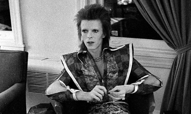 Μοναδικό χειρόγραφο του David Bowie με το τραγούδι Starman πουλήθηκε στη μακρινή Τασμανία