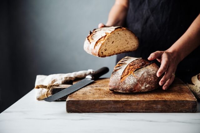 Eurostat: Εκτοξεύθηκαν οι τιμές του ψωμιού – Πόσο πληρώνουμε στην Ελλάδα