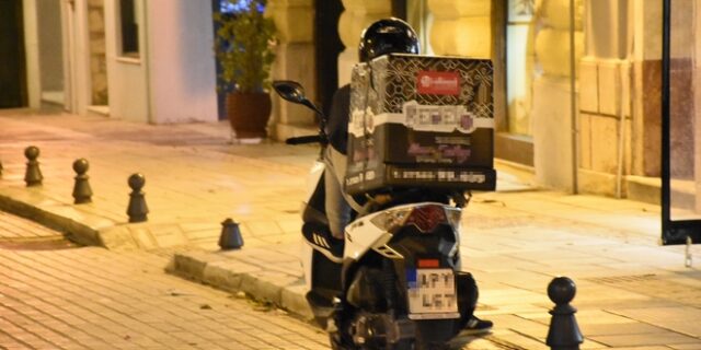 Φοροδιαφυγή 14 εκατ. ευρώ από 65 εστιατόρια μέσω delivery