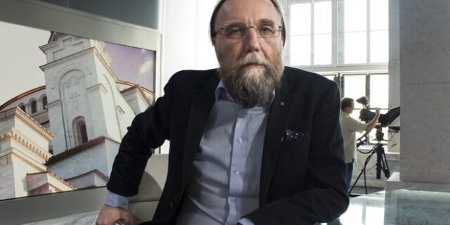Αλεξάντερ Ντούγκιν: Ο “φιλόσοφος” του Πούτιν λέει πως είμαστε στα πρόθυρα ενός Τρίτου Παγκοσμίου Πολέμου