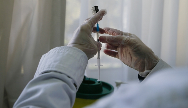 Στη Γαλλία ξεκινάει “γενικευμένος” εμβολιασμός των εφήβων κατά των κονδυλωμάτων