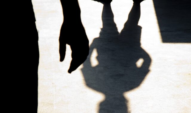Παγκράτι: Απόπειρα ληστείας σε βάρος ανηλίκων – Μαχαίρωσαν στο πόδι 16χρονο