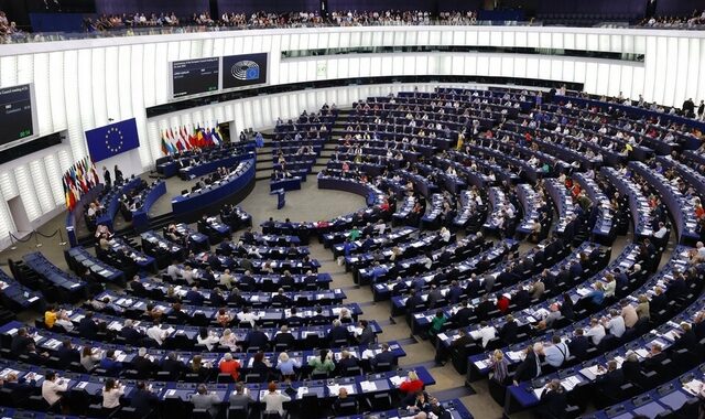 Ευρωκοινοβούλιο: Αντίστροφη μέτρηση για την άρση ασυλίας των Καϊλή και Σπυράκη