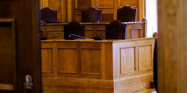 Fake news για Ρουμπάτη – Τι πραγματικά είπε στην Εξεταστική