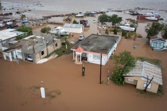 Συναγερμός στις ΗΠΑ: Ο κυκλώνας Φιόνα πλησιάζει τις νήσους Τερκς και Κέικος