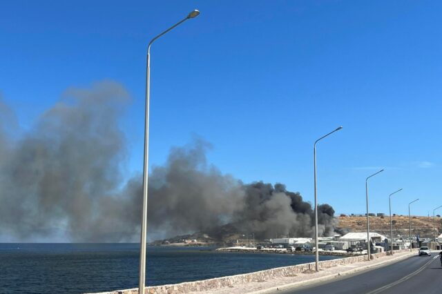 Φωτιά σε κοντέινερ στο ΚΥΤ του Καρά Τεπέ