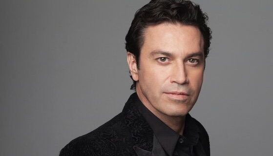 Ο Μάριος Φραγκούλης με Carmina Burana στο Ηρώδειο