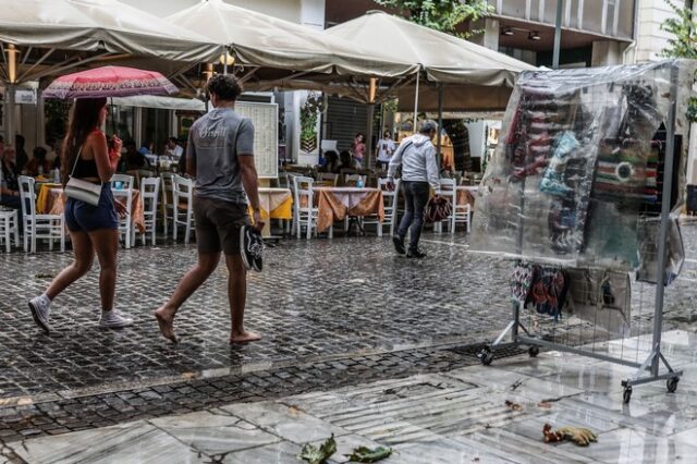 Καιρός: Βροχές, σποραδικές καταιγίδες και περαιτέρω πτώση της θερμοκρασίας την Πέμπτη