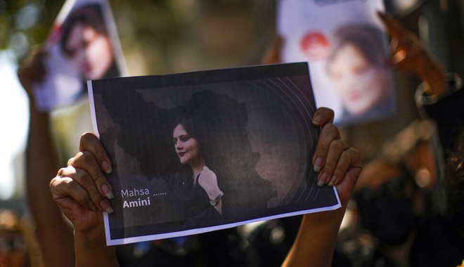 Ιράκ: Κούρδοι διαδηλώνουν στην Αρμπίλ κατά της ιρανικής ηγεσίας και υπέρ των δικαιωμάτων των γυναικών