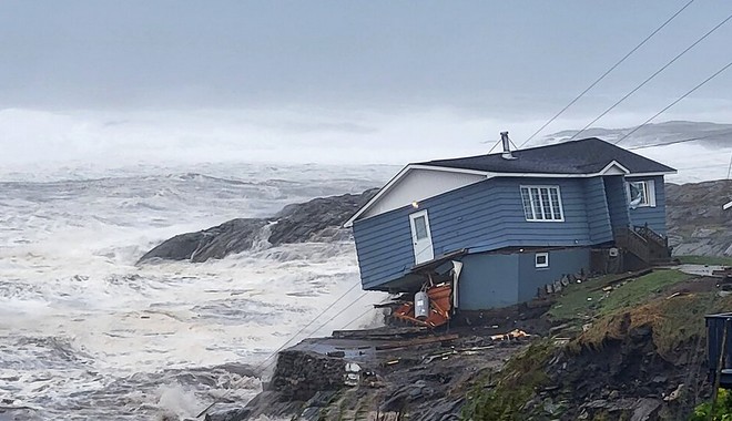 Κυκλώνας “Φιόνα”: Μεγάλες καταστροφές από το πέρασμά του στον Καναδά – 500.000 νοικοκυριά χωρίς ρεύμα