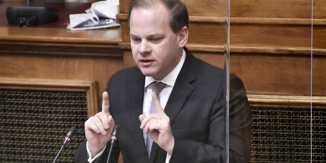 Κώστας Καραμανλής: Επιλύουμε χρόνια προβλήματα στις επιβατικές μεταφορές και στον σιδηρόδρομο
