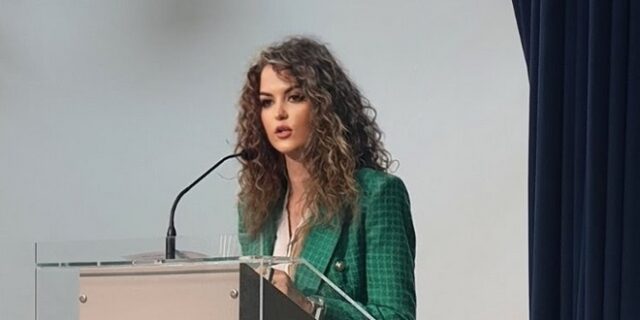 Σοφία Κατσίγιαννη: Μια Ελληνίδα παρακολουθεί τις διαδηλώσεις στο Ιράν