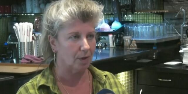 Καβάλα: Τι αναφέρει η εργαζόμενη που δέχτηκε χαστούκι για έναν καφέ