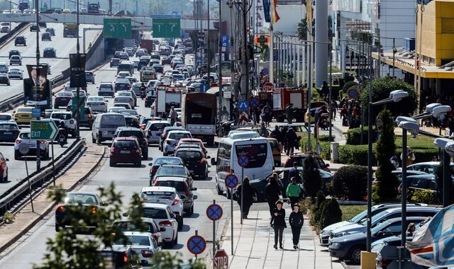 Κίνηση στους δρόμους: Μποτιλιάρισμα δίχως προηγούμενο στον Κηφισό