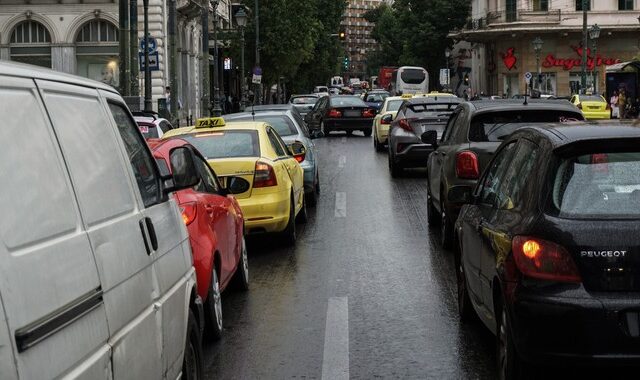 Κίνηση στους δρόμους: Κυκλοφοριακή συμφόρηση στο κέντρο της Αθήνας – LIVE ΧΑΡΤΗΣ