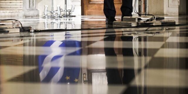 Το Μαξίμου “μαζεύει” τώρα τα σενάρια για Βελόπουλο ή “αποστασία”