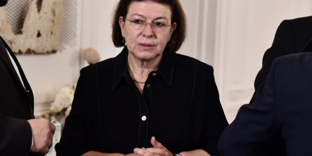 Μενδώνη για Καζάκο: “Αφήνει πίσω του μια μεγάλη παρακαταθήκη”