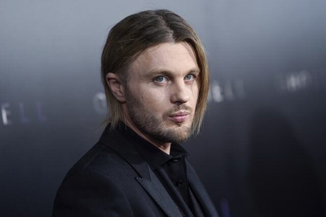 Michael Pitt: Σε ψυχιατρική πτέρυγα μετά από δημόσια επίθεση – Κρίθηκε “επικίνδυνος”