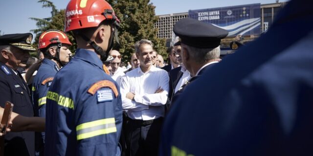 ΔΕΘ 2022: Η βόλτα του Κυριάκου Μητσοτάκη στα περίπτερα της Έκθεσης