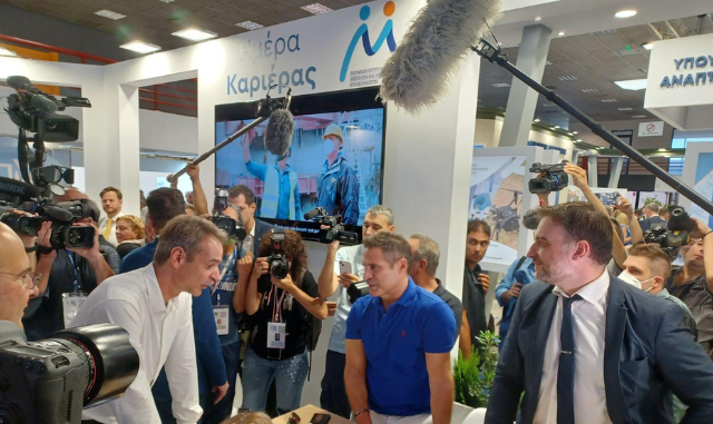 Τιμητική πρόσκληση της DUST+CREAM στα εγκαίνια της 86ης ΔΕΘ από τη ΔΥΠΑ