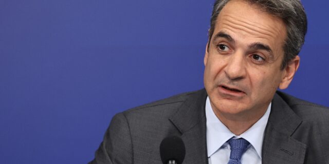Ο εκλογικός νόμος Παυλόπουλου “επιστρέφει” με φόντο τις υποκλοπές